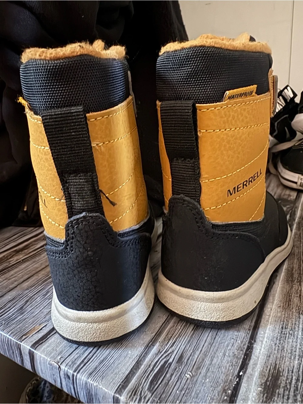 Merrell toddler size 5 Waterproof navy and tan Winter Boot